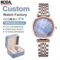 Montre pour femme en gros, or rose, acier inoxydable, diamants, chiffres romains, fabricant de montres personnalisées, montre-bracelet OEM
