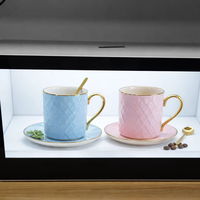 Affiche numérique tactile 3D à vision directe 4K horizontale de 65 pouces avec animations et graphiques pour la vente au détail et l'utilisation commerciale