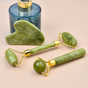 Rouleau facial en <span class=keywords><strong>pierre</strong></span> <span class=keywords><strong>de</strong></span> <span class=keywords><strong>jade</strong></span> vert du sud et masseur <span class=keywords><strong>de</strong></span> tête <span class=keywords><strong>de</strong></span> <span class=keywords><strong>visage</strong></span> <span class=keywords><strong>de</strong></span> Gua sha pour des produits <span class=keywords><strong>de</strong></span> soins personnels <span class=keywords><strong>de</strong></span> beauté outils <span class=keywords><strong>de</strong></span> soins <span class=keywords><strong>de</strong></span> la peau - Product Image 2