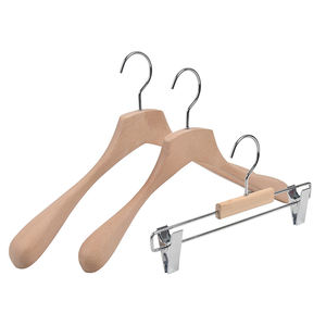 Cintre <span class=keywords><strong>de</strong></span> costume en bois <span class=keywords><strong>de</strong></span> marque avec logo personnalisé pour magasin <span class=keywords><strong>de</strong></span> vêtements - Product Image 1
