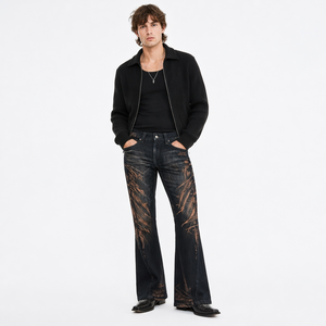 Jeans Estampados DIZNEW Negros de Tiro Bajo con Corte Acampanado, Efecto Cobre Láser, Diseño de Pluma, Runa, Totem y Planta, DIZNEW EST 2024, Efecto Whisker, Personalizados OEM - Product Image 3