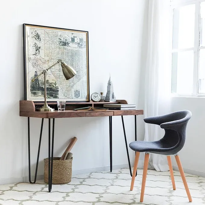 Moderne à haute brillance de luxe chambre commode table maquillage maquillage bureau coiffeuse coiffeuse avec miroir