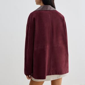 เสื้อโค้ทผู้หญิงสไตล์วินเทจ แบรนด์ OEM บูติก ขายส่ง คอลเลคชั่นฤดูใบไม้ร่วง แฟชั่นใหม่ ปกเสื้อแบบลา펠 ผ้าหนังกลับทรงหลวม สวมใส่สบาย ใช้งานได้หลากหลาย - Product Image 2