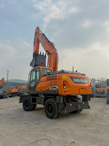Nouvelle pelle sur roues DEVELON DX210W 2026 avec godet de 0,86 m³, SmartKey et AVM pour un déplacement rapide sur chantier - Product Image 6