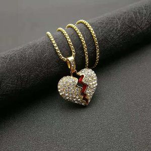 Collier pendentif cœur brisé Hip Hop en acier inoxydable, micro-incrustation de diamants, bijou cadeau à thème colle rouge - Product Image 3