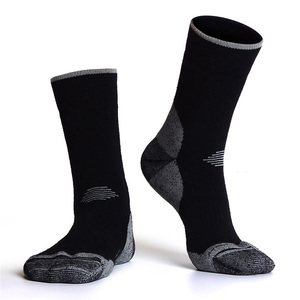 <span class=keywords><strong>Chaussettes</strong></span> chaudes en laine épaisse personnalisées Sports <span class=keywords><strong>de</strong></span> montagne <span class=keywords><strong>Chaussettes</strong></span> douces en laine mérinos pour femmes et hommes pour le <span class=keywords><strong>ski</strong></span> et la randonnée - Product Image 5