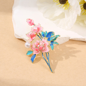 Style Courtois, Luxueux, Élégant et d'une élégance raffinée. Broche en perles de fleurs de pivoine, broche élégante et haut de gamme pour cheongsam - Product Image 1
