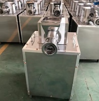 Machine à pâtes italienne pour la fabrication de spaghetti, de penne et de macaroni