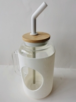 Sans BPA 40oz 50oz tasse réutilisable tasse fruits thé verres à boire couverture en silicone gobelet en verre avec couvercle en bambou