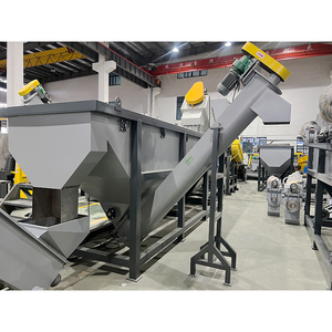 Machine de <span class=keywords><strong>recyclage</strong></span> de bouteilles en <span class=keywords><strong>plastique</strong></span> / Ligne de <span class=keywords><strong>recyclage</strong></span> à lavage à chaud pour réservoirs d'huile en HDPE / <span class=keywords><strong>Recyclage</strong></span> de plastiques durs PE PP - Product Image 3