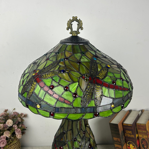 Lámpara de Mesa Estilo Tiffany Vintage con Pantalla de Vidrio de Colores, Lámpara LED de Noche para Dormitorio o Sala de Estar - Product Image 4