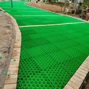 Dalles alvéolaires en plastique HDPE pour gazon, remplacement de l'asphalte et du <span class=keywords><strong>béton</strong></span> pour parkings, allées et voies de circulation, perméables, résistantes à la charge et anti-érosion - Product Image 3
