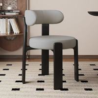 Chaises de salle à manger vintage en bois massif de style français, dossier en similicuir, design du milieu du siècle, pour une utilisation luxueuse à la maison ou en chambre d'hôtes