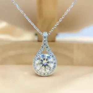 Fashion Jewelry Moissanite Pendant Necklace 925 Sterling Silver Waterdrop Design Custom 1 2 3 4 5CT Moissanite Diamond Charms