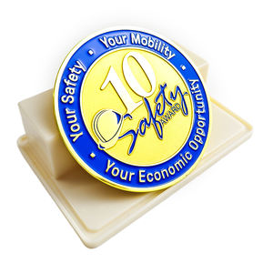 Moneda Conmemorativa Personalizada de Latón de Alta Calidad, Acabado Chapado en Oro, Impresión Tipográfica, Forma Personalizada, REPRODUCCIÓN - Product Image 3