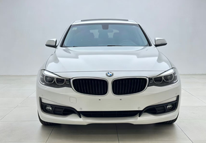 <span class=keywords><strong>BMW</strong></span> Gran Turismo <span class=keywords><strong>GT</strong></span> Sedan <span class=keywords><strong>320d</strong></span> Automático 2018, interior de cuero, 80.000 km de kilometraje, neumáticos R17, motor turbo. - Product Image 2