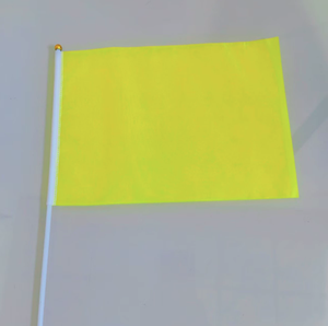 Bandierina Promozionale Personalizzata con Logo, in Poliestere Resistente allo Sbiadimento, Colori Vivaci, Portatile con Punta a Lancia, 14x21 cm - Product Image 5