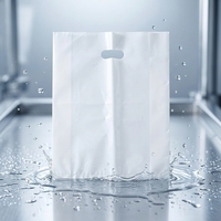Sacs promotionnels personnalisés en HDPE recyclable avec logo sérigraphié, poignée découpée, style boutique, avec poignée rétractable pour supermarché