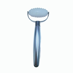 Rouleau facial en jade blanc et outil Gua Sha avec rouleau en alliage de zinc - Product Image 2