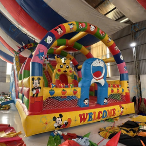 Castillo inflable de Doraemon de 6m x 10m, material de PVC, fácil de instalar, ideal para parques de atracciones, aplicación de juegos de Vietnam. - Product Image 3