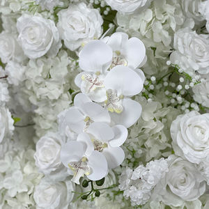 Arco de Flores Artificiales de Seda Densa Blanca Pura Realista de Alta Calidad con Rosas y Hortensias para Decoración de Fondo de Boda - Product Image 4