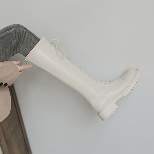 Nuovo arrivo moda bianco nero marrone inverno Lady Boot in pelle tacchi bassi Flat Lace Up <span class=keywords><strong>stivali</strong></span> lunghi al ginocchio da donna per le signore - Product Image 3