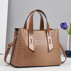 Newest Big Sizes High Quality Pu Leather Shoulder Handbags Trendy Fashion Latest Luxury Designer Tote Bags Women's Handbags - Product Image 4