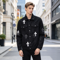 Blouson Trucker Homme Noir en Nylon Ripstop avec Patchs Croisés, Fermeture Éclair, Coupe Décontractée, Style Streetwear Ample, Broderie Longue