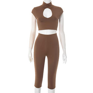 Nuovo Set da donna 2 pezzi con maniche corte Soild a maniche corte stretto Set di pantaloni corti da donna - Product Image 4