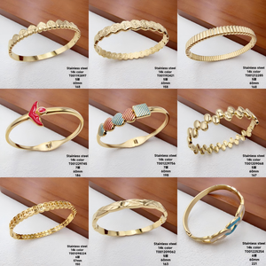 <span class=keywords><strong>XUPING</strong></span> Bracciale Aperto Geometrico in Acciaio Inossidabile Placcato Oro 14K con Intarsi in Smalto, Gioiello Casual Colorato per Donna - Product Image 2