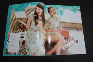 Brochure personnalisée imprimée en couverture rigide, impression offset haute qualité, plastification, catalogue de mode en carton pour magazine - Product Image 5