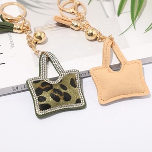 Korean Version Leopard Print Plush Bag <b>Keychain</b> Tassel Inlaid Diamond Hanging Accessories Hot Stamping <b>Leather</b> <b>Keychain</b> Pendant - Product Image 5