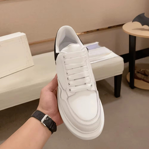 รองเท้าผ้าใบหนังผู้ชายแบบผูกเชือก พื้นหนา ทรงเตี้ย รุ่นลำลอง Alexander - Product Image 1