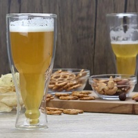 Verres à bière en verre borosilicate soufflé à la bouche à double paroi, en forme de bouteille à l'envers, pour bière et soda