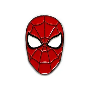 Vastgifts Pin Factory Fashion Cool Spider Man Rode Anime Karakter Zacht Email Aangepaste Metalen Badge Verbazingwekkende Revers Pin