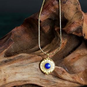 Collar Personalizado con Logotipo, Resistente al Deslustre, Impermeable, de Acero Inoxidable, Chapado en Oro de 18k para Mujer - Product Image 2