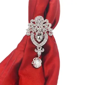 Diskon Besar Cincin Serbet Berlian Imitasi Kristal Berlapis Perak untuk Dekorasi Meja Pernikahan
