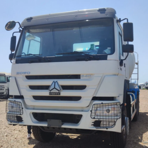 Nouvel arrivage : Camion malaxeur à béton d'occasion 8x4, châssis HOWO, superstructure SANY, 900 heures de fonctionnement, moteur 12000KG, en stock - Product Image 6