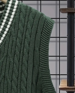 Vente en gros de pull en tricot de cachemire mélangé de haute qualité avec logo personnalisé pour hommes, gilet sans manches, tricots classiques assortis à une chemise à col en V - Product Image 2