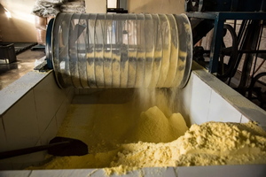 Usine de fabrication de poudre d'œuf industrielle avec système automatisé de cassage, de pasteurisation, d'homogénéisation et de séchage par pulvérisation - Product Image 3