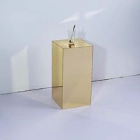 Boîte de présentation surélevée en acrylique sur mesure pour bijoux de vente au détail et décoration d'événements, livraison rapide