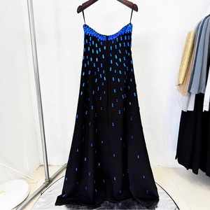 OUDINA Nuevo Vestido Largo Maxi de Noche Elegante con Cuentas y Diamantes Azules, sin Tirantes, Talla Grande - Product Image 4
