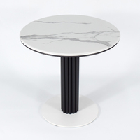 Table à manger ronde à motif marbré imprimée en 3D, base de table en fer, utilisée dans les hôtels et les cafés.