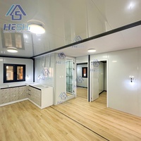 Maison conteneur HESHi, design moderne en bois, espace de vie rectangulaire, maison préfabriquée pour usage extérieur