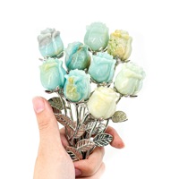 Améthyste, cristal jaune et blanc brut, sculpté en forme de grande rose, pièce de décoration artisanale
