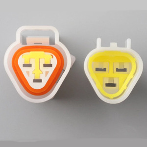 <b>3</b> <b>Pin</b> Automotive Waterproof Plug And <b>Socket</b> Connector White Plastic IP20 Car Use - Product Image 2