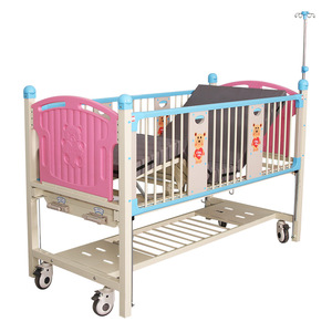 Cama de Hospital Manual Kunihiro para Cuidado Infantil con Doble Manivela, Soporte para Espalda y Elevación de Piernas para Bebés y Niños - Product Image 1