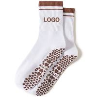 Chaussettes de Pilates antidérapantes en coton de qualité supérieure avec logo personnalisé, chaussettes de sport pour femmes, chaussettes de gym