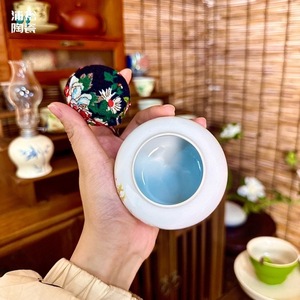 Caja de cerámica para té Puyu con tapa, diseño redondo de flor de durazno, a prueba de humedad, hermética, para viajes y regalos. - Product Image 3