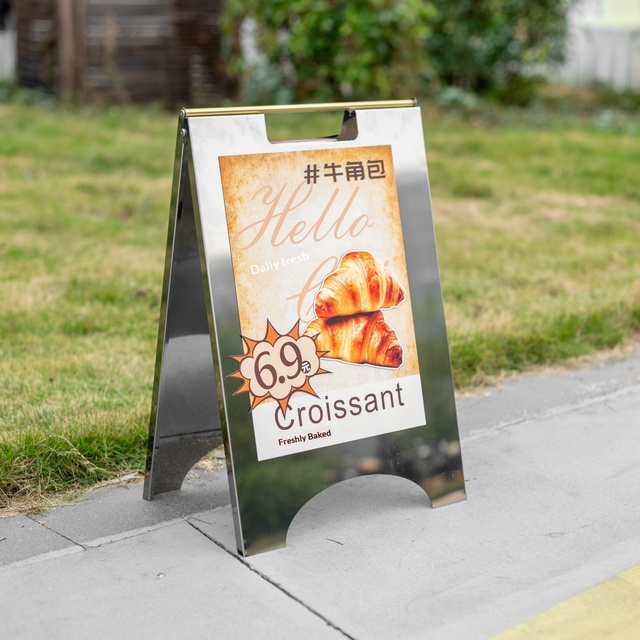 Custom A-frame Advertising Board Freestanding Sign Entrance Double-sided Magnetic Foldable Iron Mirror Folding Display Stand